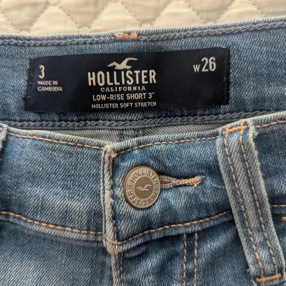 HOLLISTER Low Rise Denim Shorts Size 26 - Picture 3 of 8